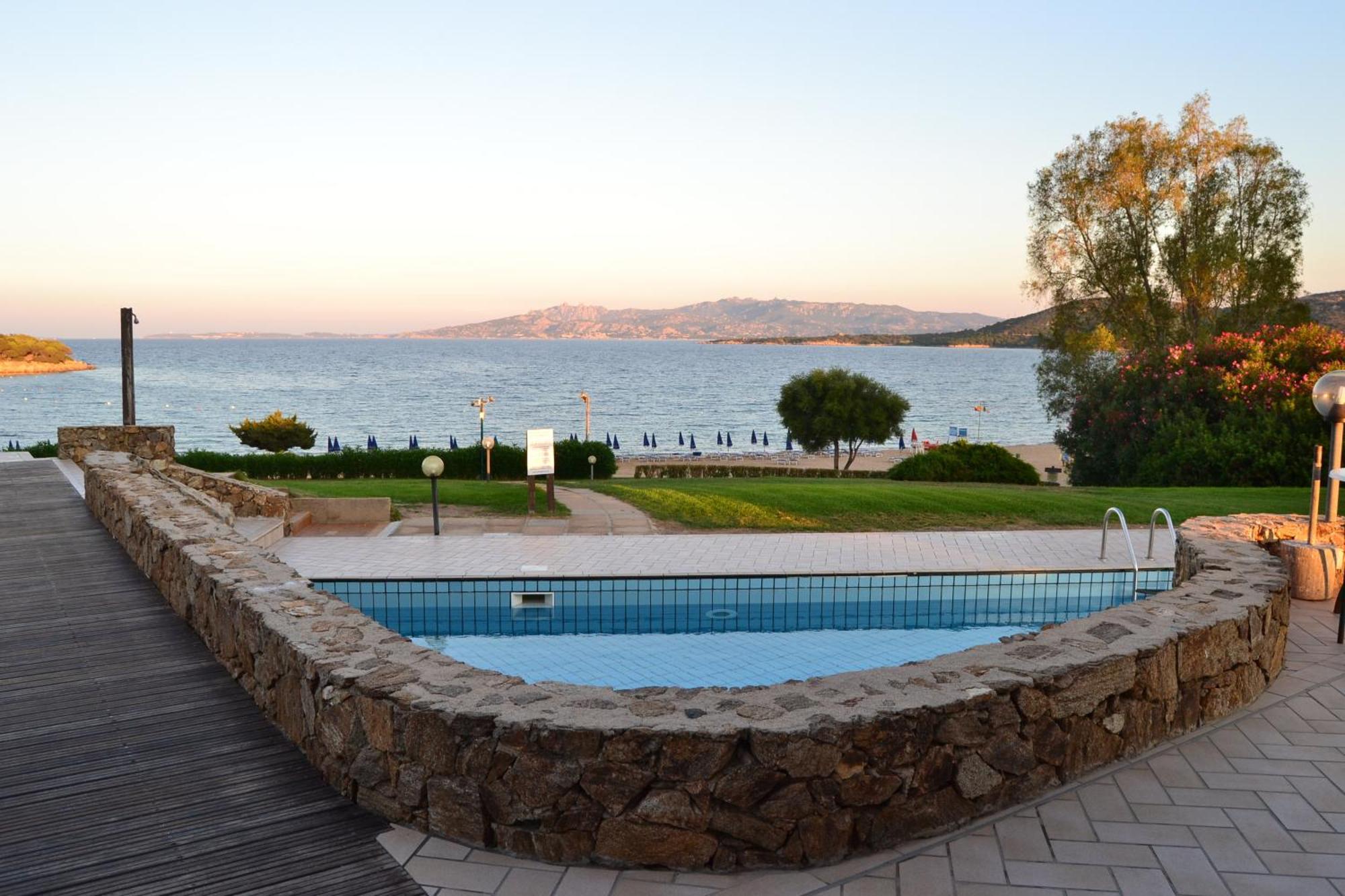 פאלאו Residence Porto Mannu מראה חיצוני תמונה