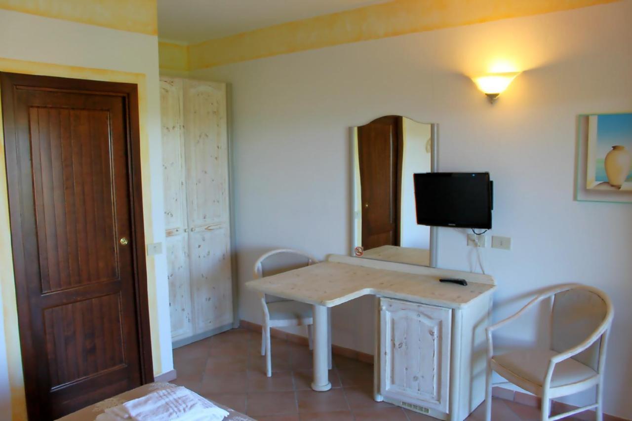 פאלאו Residence Porto Mannu מראה חיצוני תמונה